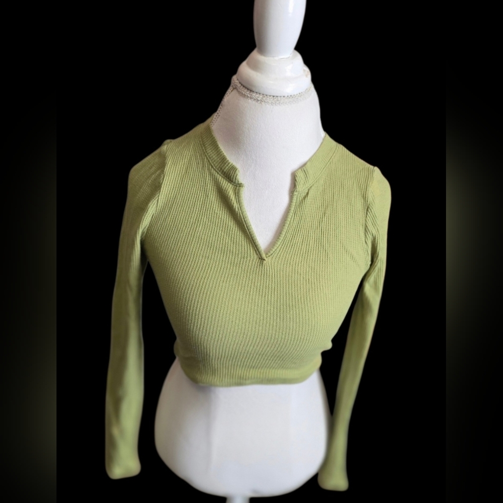 🌱 PS Basics Light Green Ribbed Crop Top Sz S